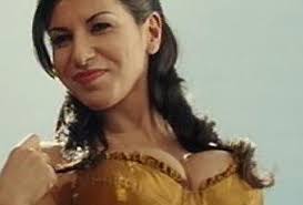 Rio ne répond plus » prononcée par oss 117 et carlotta. Photos Exclusives De Reem Kherici Dans Oss 117 Rio Ne Repond Plus A Voir