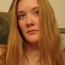 Mindy Claussen's Instagram, Twitter & Facebook