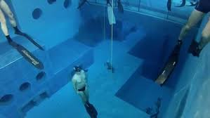 Caso saia do papel, a piscina terá 50 metros em comprimento e superaria a piscina de treinamento de 12 metros da nasa (agência espacial americana), em houston (eua), e a piscina mais funda do mundo hoje. A Piscina Mais Funda Do Mundo Bloghypersaber