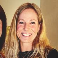 Kelly Strausser Email & Phone Number