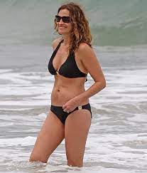 Julia Roberts Figure - In the Water