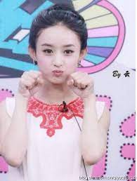 Dân tình xót xa thay vì cô vẫn chưa khoác lên mình chiếc váy cưới đúng. Triá»‡u Lá»‡ DÄ©nh Va Nhá»¯ng Tai Tiáº¿ng Máº¥t Ä'iá»ƒm DÆ° Luáº­n