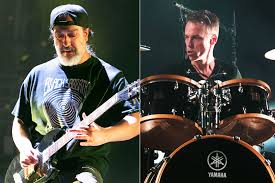 Chris cornell — nothing compares 2 u 04:12 chris cornell — seasons 05:45 chris cornell — before we disappear 03:49 See Soundgarden Members Reunite For First Time Since Cornell S Death Rolling Stone