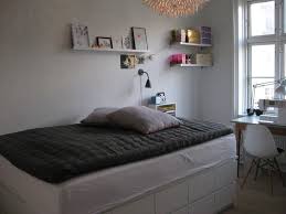 For Nogle Maneder Siden Laeste Jeg En Artikel I Boligliv Hvor Der Var En Seng Bygget Af Ikea Kommoder Den Ide Passe Opbevaringsseng Seng Hjemme Diy