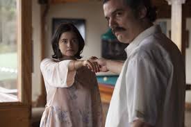 Image Of Wagner Moura And Martina Cgarcia In Narcos Season 2 Pablo Escobar Wife Pablo Escobar Don Pablo Escobar
