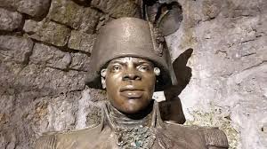 En histoire, Jean Mercier, Jacques Martel, Max ou Rex ne sont qu'un seul  homme : Jean Moulin