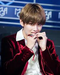 صور لكيم تايهيونغي مكتملة Taehyung Kim Taehyung V Taehyung