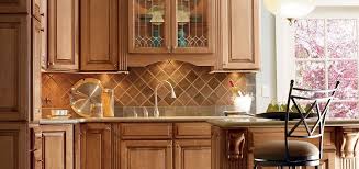 Plaza Maple Palomino Glaze By Thomasville Cabinetry Maple Kitchen Cabinets Thomasville Cabinetry Kitchen Cabinet Storage
