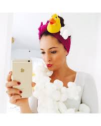 Fur Alle Jecken Last Minute Karnevalsidee Schaumbad Easy Karneval2016 Schaumbad Schatzchenlassunsbadengeh Halloween Carnival Carnival Costumes Diy Carnival