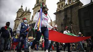 En horas de la mañana de hoy he llamado al expresidente álvaro uribe, y he llamado a gustavo petro, y he hablado señalando la responsabilidad que tenemos todos de que esta ciudad no sea un. Paro Nacional En Colombia A Que Hora Empieza Recorrido Puntos De Encuentro Y Rutas De Las Marchas As Colombia