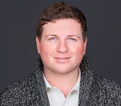 Smartly Advance: How AI and Storytelling Revolutionize Healthcare Marketing 