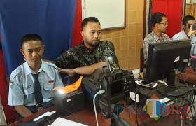 Maybe you would like to learn more about one of these? 1300 Siswa Smk Pgri Wlingi Ikuti Perekaman E Ktp Jatim Times
