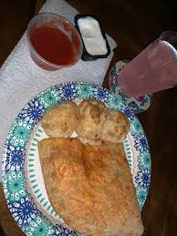 Add the onions and allow to cook for a couple of minutes. Pizza Hut P Zone With Garlic Balls And A Strawberry Lemonade Shittyfoodporn