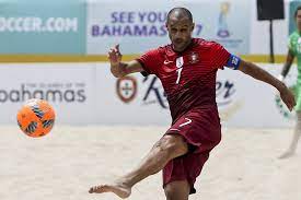 Os leões ficaram no 1.º da fase apuramento de campeão da elite, ao derrotar a casa benfica de loures, por. Minsk2019 Madjer Diz Que Selecao De Futebol De Praia Quer Fazer Historia Futebol De Praia Sapo Desporto