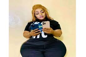 Mariage d'eudoxie yao et grand p: Cote D Ivoire Grand P Offre Un Nouveau Cadeau A Eudoxie Yao Photo L Frii