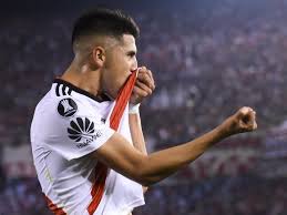 Prometió, si argentina corre la misma suerte, tatuarse la copa del mundo en el centro de la espalda y también el listado de los jugadores que formarán para qatar 2022. Ubgn Bmtuv7xbm