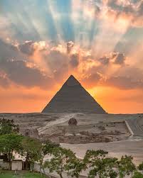 أفضل صورة سياحية لمصر عام 2017 غروب مذهل خلف الأهرامات وأبوالهول تصوير جيمس كروز Egypt S Best Photo Of The Great Pyramid Of Giza Pyramids Of Giza Giza Egypt