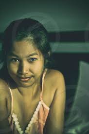 20 Seamless offers Night City Skyline Patterns