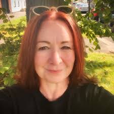 Julia Appleton's Instagram, Twitter & Facebook