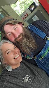 Moonshiners Daniel visited Green Cove this past weekend. 🌙 🫙 Our team  says he was a great guy!