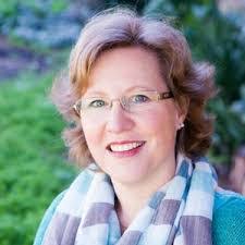 Lorelei Fisher's Instagram, Twitter & Facebook