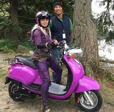 Stunt Double In Descendants 2 S Mal Descendants Kostume Susseste Haustiere Haustiere