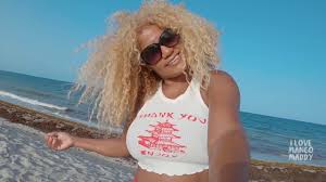 My goal is to create some fun videos for you to enjoy. Download Beluga Whales Chicken And Atlanta With Mango Maddy Mp3 Mp4 3gp Flv Download Lagu Mp3 Gratis