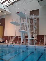 montreuil 93 seine saint denis france stade nautique maurice thorez installations de plongeon photo prise le stade nautique maurice thorez montreuil