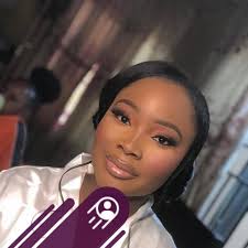 Sabrina just announced to her team members that she's leaving the  Bigbrother house because of medical reasons💔💔💔 Kola is crying because  Sabrina took a medical exit from the show and we don't