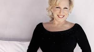 Bette midler appeared on the las vegas shows scene with the appearance of the album 'divine madness' published on october 3, 1989. Bette Midler Tickets Fur 2021 2022 Tour Information Uber Konzerte Touren Und Karten Von Bette Midler In 2021 2022 Wegow Deutschland