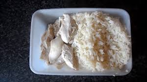 Diy Doggy Delicacies How To Boil Chicken For Dogs Dogs And Treats
