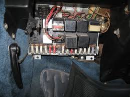 Fuel tanks, air filters, volkswagen beetle carburettors & manifolds, fuel injection, fuel hoses, fuel filters, fuel pumps and more with free delivery. 2000 Vw Jetta Fuel Pump Relay Location Motogurumag
