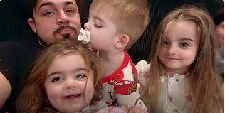 Perfect lives don't exist, but joyful moments do and that's what makes a  happy family.💕