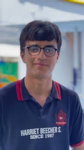 Conoce a Mateo Guzmán; nuestro Primer Escolta del Pabellón Nacional , el  nos cuenta sobre una de sus anécdotas que tuvo en nuestra Unidad Educativa  🙌, #YoSoyHarriet 🐿️