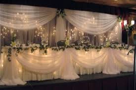 T J Memories Wedding Table Setting Ideas Wedding Reception Head Table Head Table Wedding Head Table Wedding Backdrop