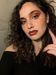 Depuis quand Vamp Chérie sort des chansons en été ? Nouvelle musique le  mois prochain 🍉🔪 • Makeup de star par ma cop's trop forte @mathilde.blzc