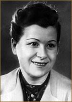 Мария максакова родилась в астрахани, в семье служащего, саратовского мещанина петра васильевича сидорова (1862—1906). Mariya Maksakova Aktrisa Biografiya Sovetskie Aktrisy Kino Teatr Ru