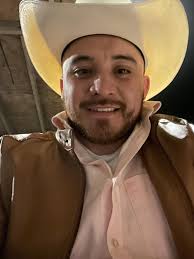 Mario Tobar in people