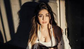 Aalia Furniturewalla Biography Wiki Age Height Pooja Bedi Daughter Net Worth Until moving into the big screen, she began her modeling career. aalia furniturewalla biography wiki