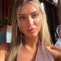 1000+ "Sandra San" profiles