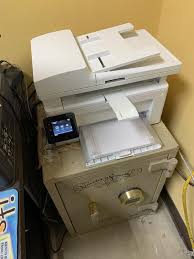 Skriv ut profesjonelle dokumenter fra en rekke mobile enheter,1 skann, kopier, faks (m130 fn/fw) og spar strøm med en trådløs mfp som er laget for å øke effektiviteten. Hp Laserjet Pro Mfp M130fw Print Copy Scan Fax G3q60a Bgj Walmart Com Walmart Com