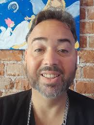 Gayle Akins's Instagram, Twitter & Facebook