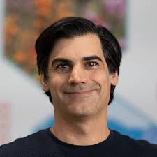 Fun Fact about LinkedIn: Nobody making $100k/ month or $5million