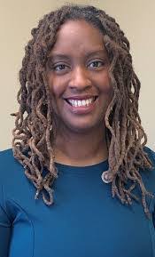 Amanda Delfosse's Instagram, Twitter & Facebook