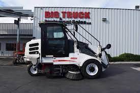 Models include pelican, crosswind, broom bear, eagle. 2012 Elgin Pelican Sweeper For Sale Fontana Ca 4723 Mylittlesalesman Com