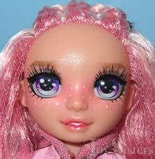 Rainbow High Winter Wonderland Bella Parker