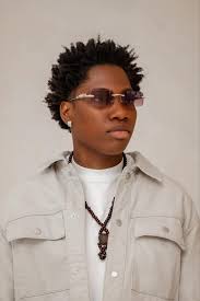 This Giant Eagle was seen in Texas. It's majestic 🦅❤️