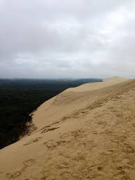 La dune du pilat est un site naturel exceptionnel mais c'est aussi la dune la plus haute d'europe. Dune De Pilar La Plus Grande Dune En Europe Sand Outdoor Beach