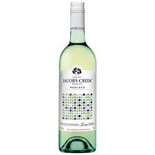 It has aromas and flavours of ripe raspberry, strawberry and candied fruit with pear and sherbet notes. Jacob S Creek Moscato Vivino