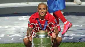 Watch full matchs replay videos of european top leagues such as premier league, la liga, bundesliga, bundesliga, ligue 1, scottish premiership, championship and others leagues latest football fixtures. Liverpool Fans Will Being Saying Yes Please Bayern Have Got To Keep Thiago After Champions League Masterclass Says Hargreaves Goal Com